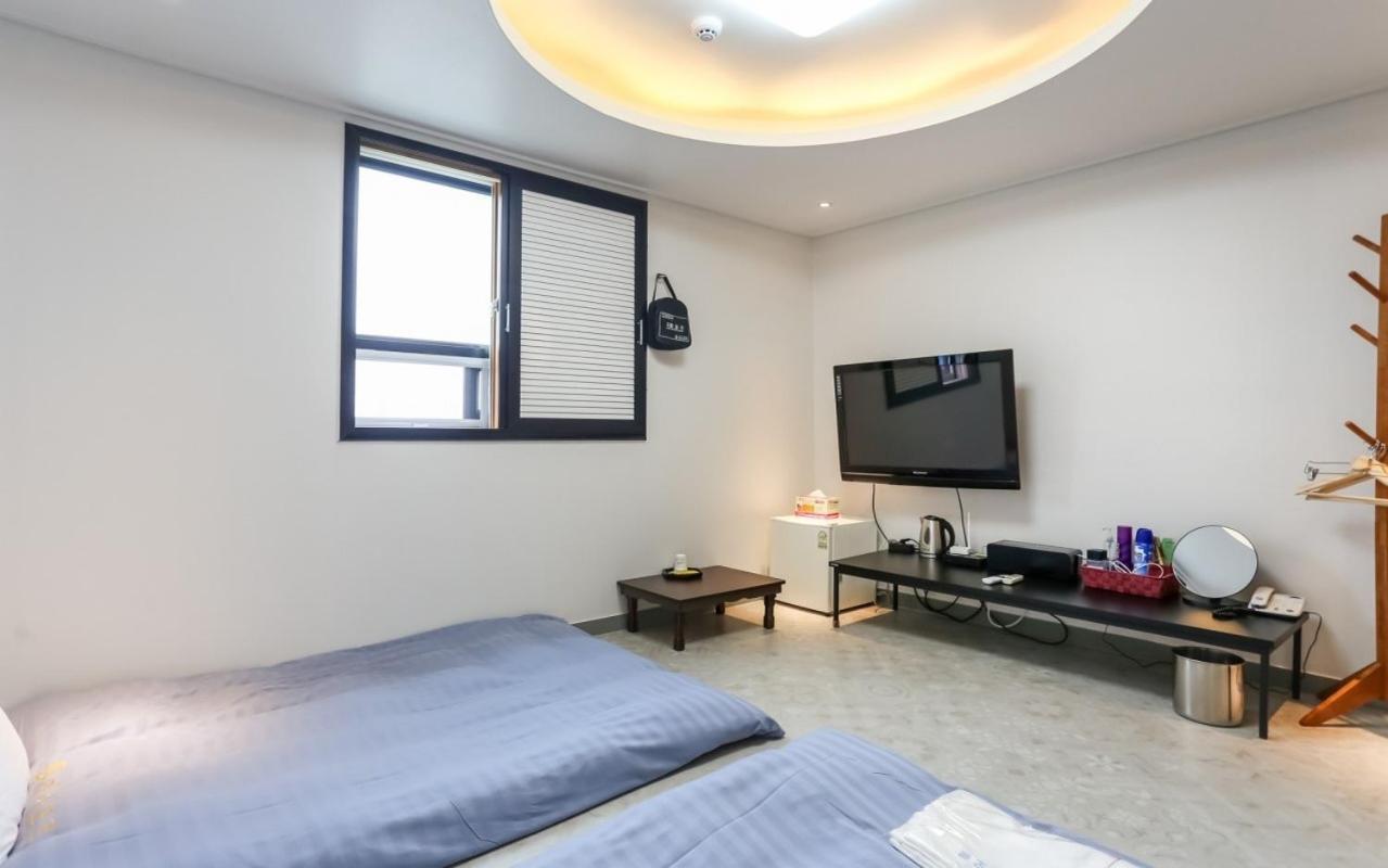 Mi Amor Motel Sokcho Exterior foto